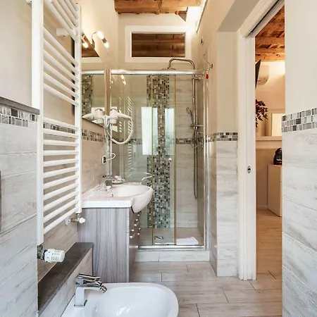 Michelangelo King Deluxe Мини-отель Флоренция